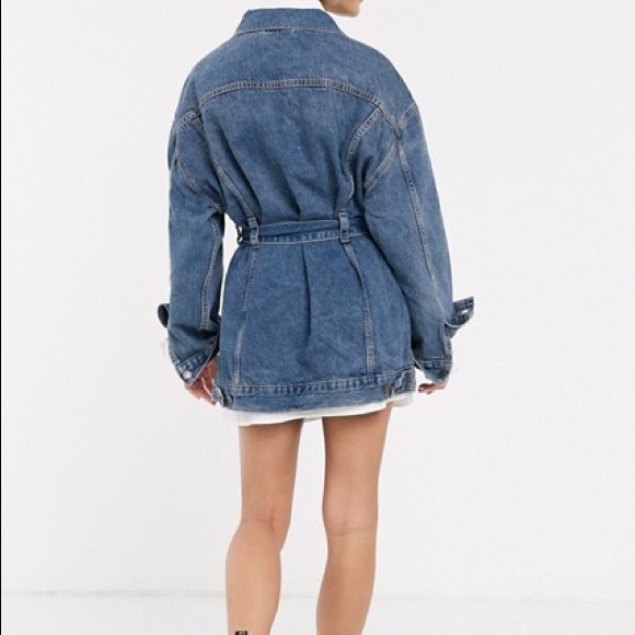 Levi’s Belted Trucker Jean Jacket - Picture 5 of 13